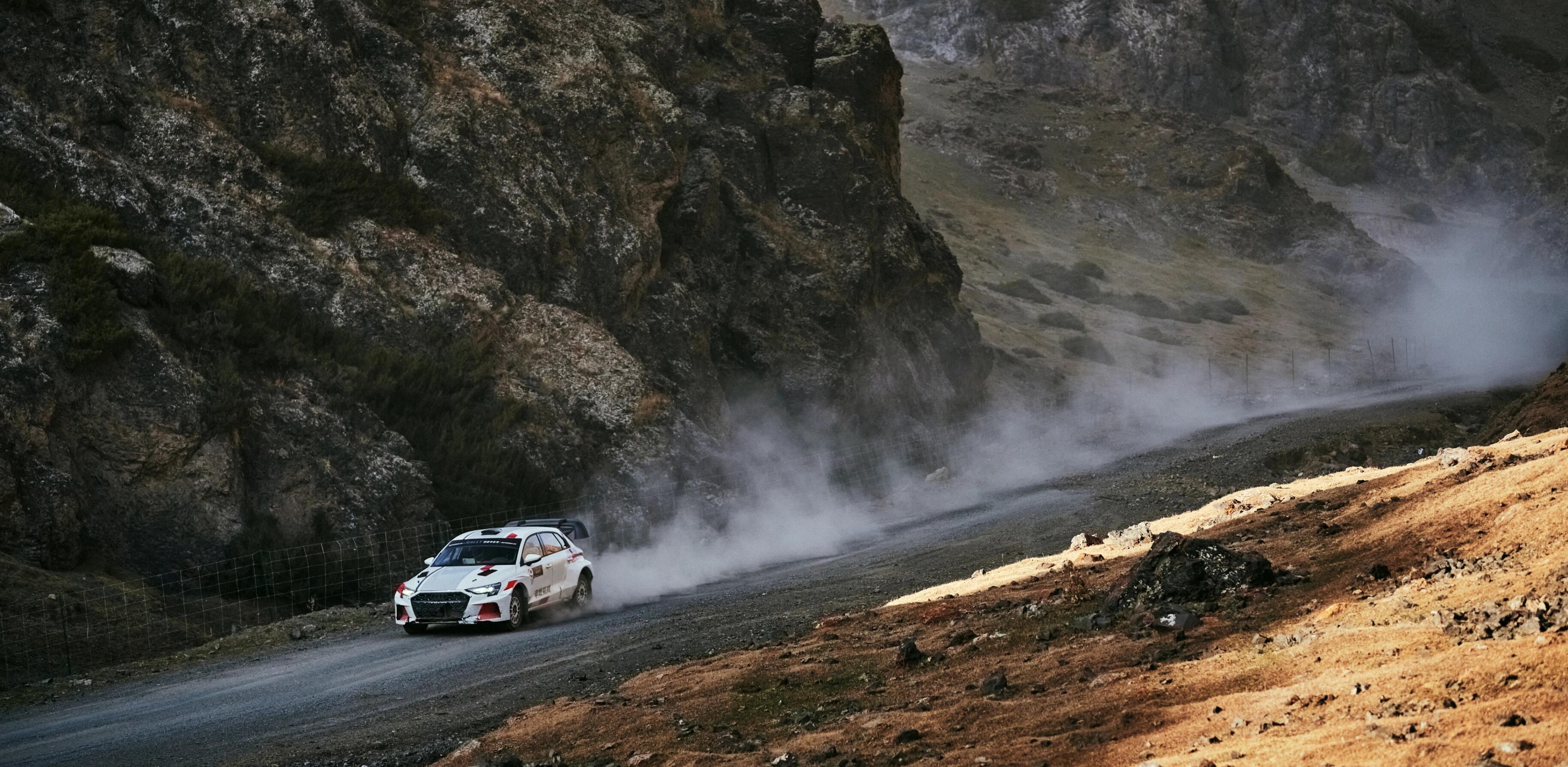 赛车热度飙升,网友热议不断 赛车热度飙升,网友热议不断