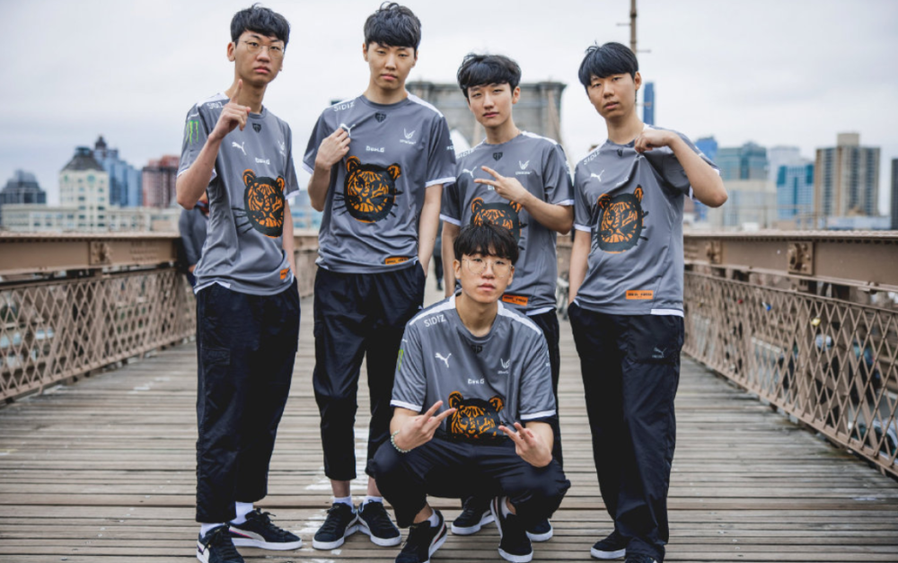 包含神仙对局！S赛比赛过程堪比大片的词条