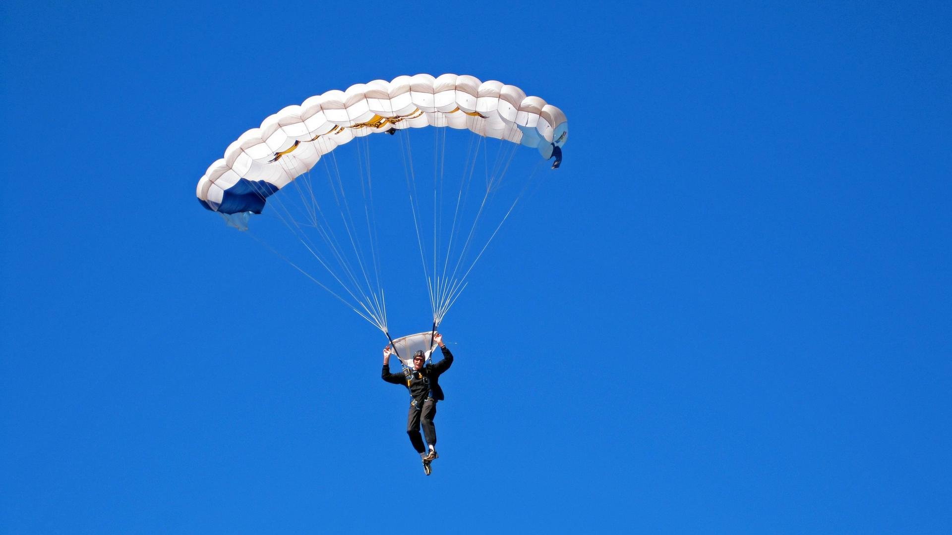沉默的绝杀，轰鸣的宣告，当克莱成为辽宁夜空中的异乡神祇