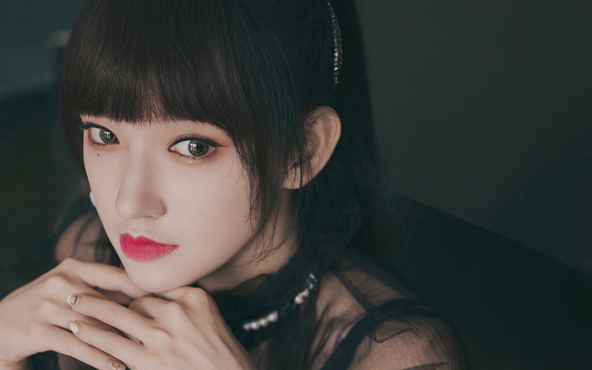 绿茵硝烟与篮球王座，双城记里的胜负哲学